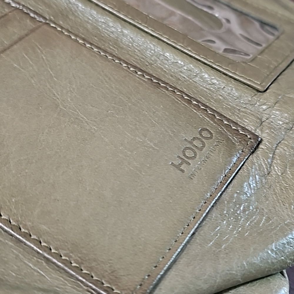 HOBO Distressed Leather Wallet - Picture 6 of 8